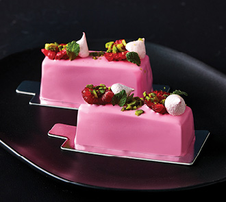 Strawberry Cheesecake Bars - Queen Professional